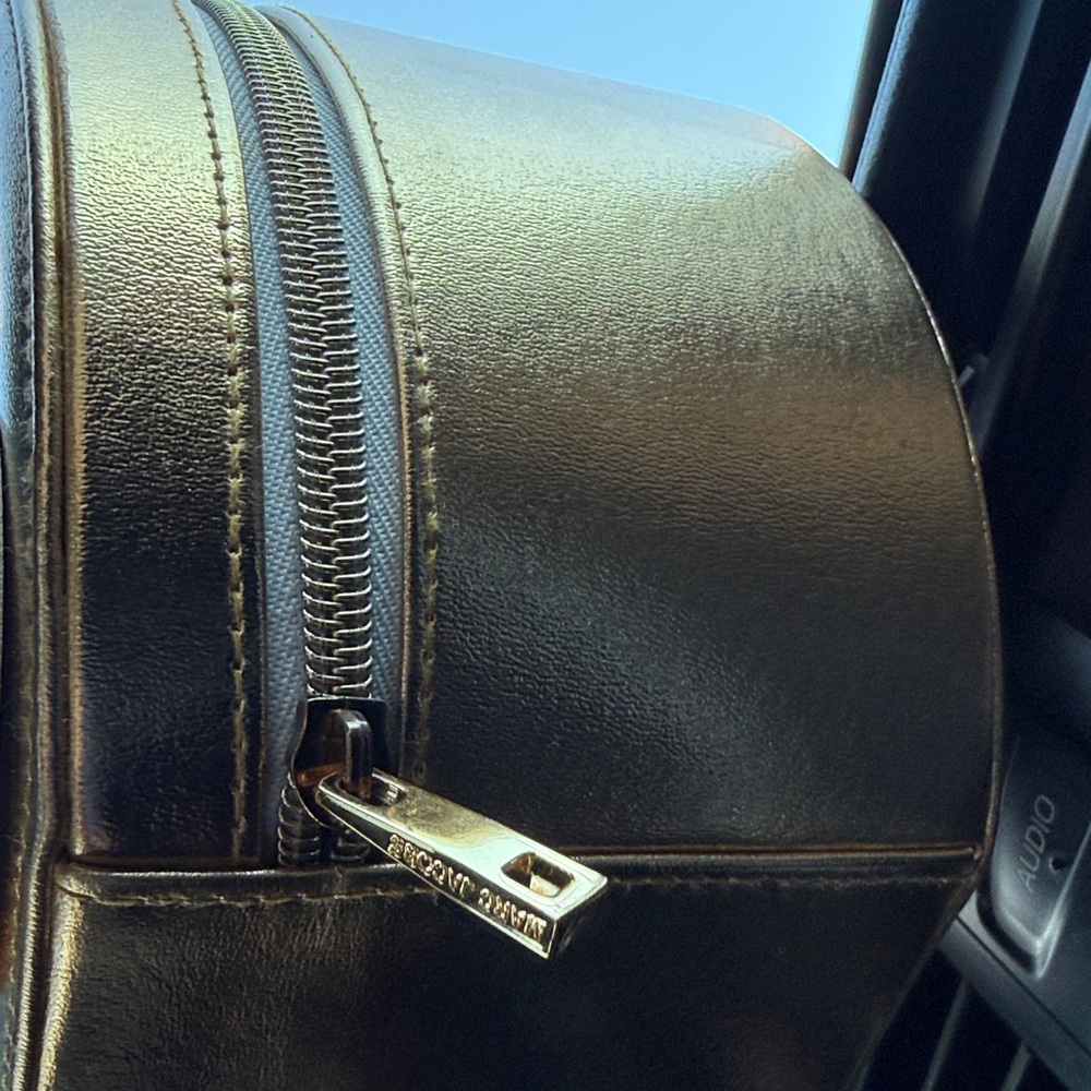 Marc Jacobs Gold and White Floral Round Bag - Picture 2 of 11